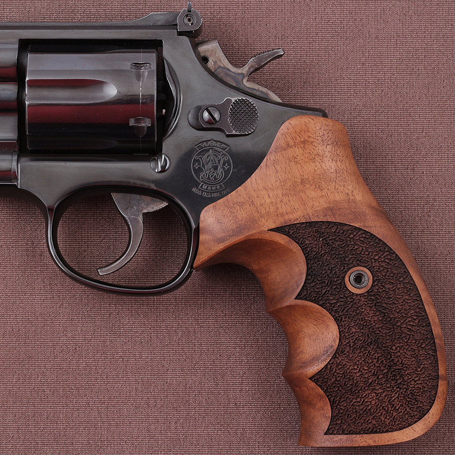 Smith Wesson N Frame Round Butt Ceviz Ağacı Logo Yok 