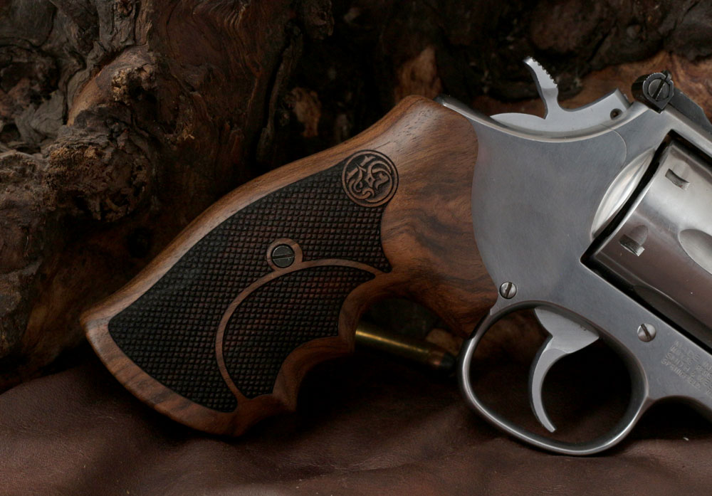 Smith Wesson K/L/X - Frame Round Butt Ceviz Ağacı Lazer Logo 