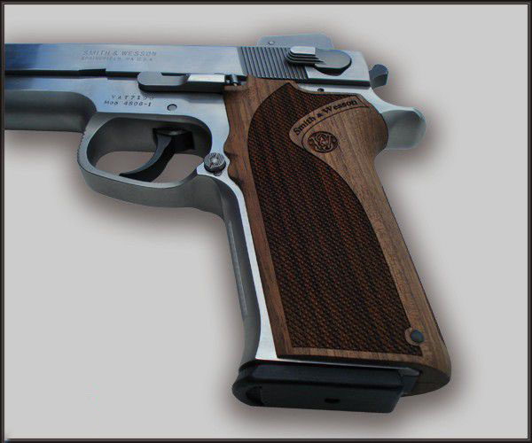 Smith Wesson 4506 & 1006 & 1046 & 1066 & 1086 & 4506 & 4546 & 4563 & 4566 & 4586 Ceviz Ağacı Lazer Logo 