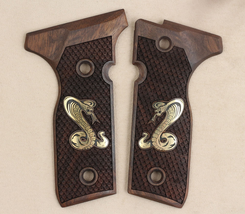 Beretta Mod 8000 / 8040 F Stoger Ceviz Ağacı Pirinç Logo 