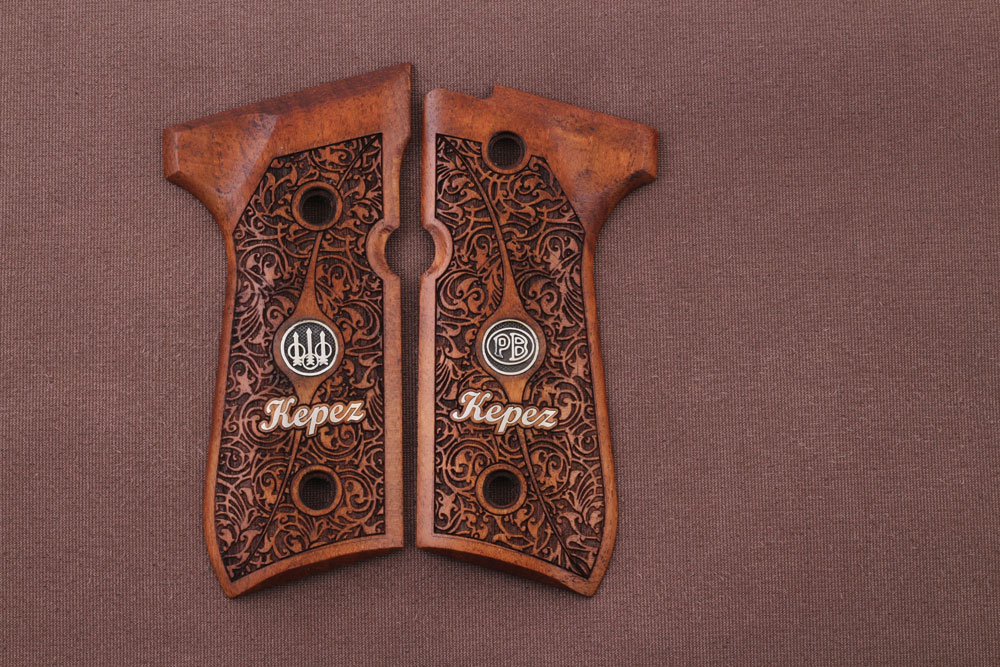 Beretta 92FS, 92, 92F, 92A1, 92FS INOX, 92G, 92D, 96, 96D, 96A1, M9, M9A1 Ceviz Ağacı Gümüş Logo (Büyük) 