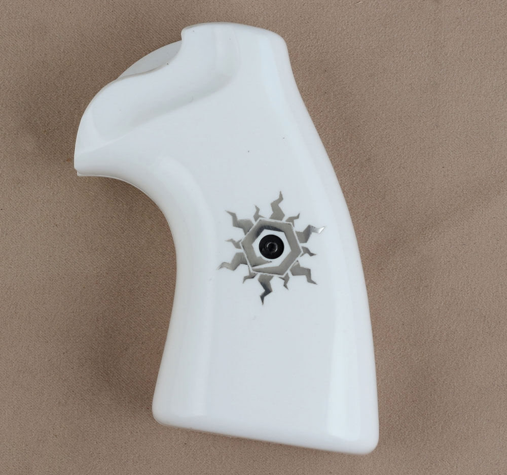 Colt Python (Pre 2020) Beyaz Akrilik Gümüş Logo 