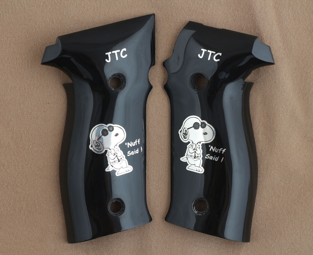 Sig Sauer P226 / P226 SL / P226 Sport / P226 Sport II / P226 Sport II SL / P226 Sport II SL PPC Siyah Akrilik Gümüş Logo (Büyük) 