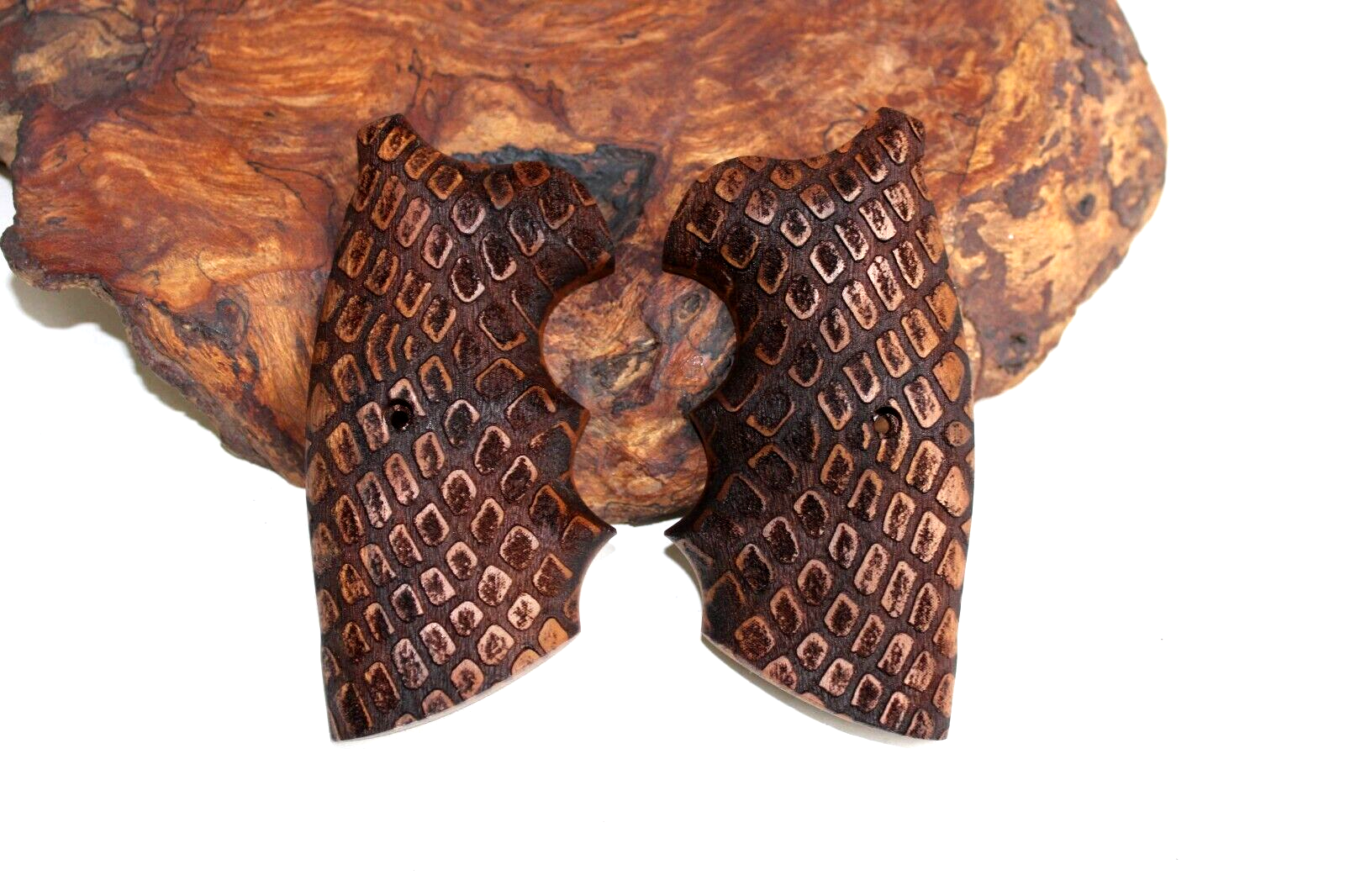 Colt Python & New Anaconda Special Walnut Grips (2020-2021-2022 Only )