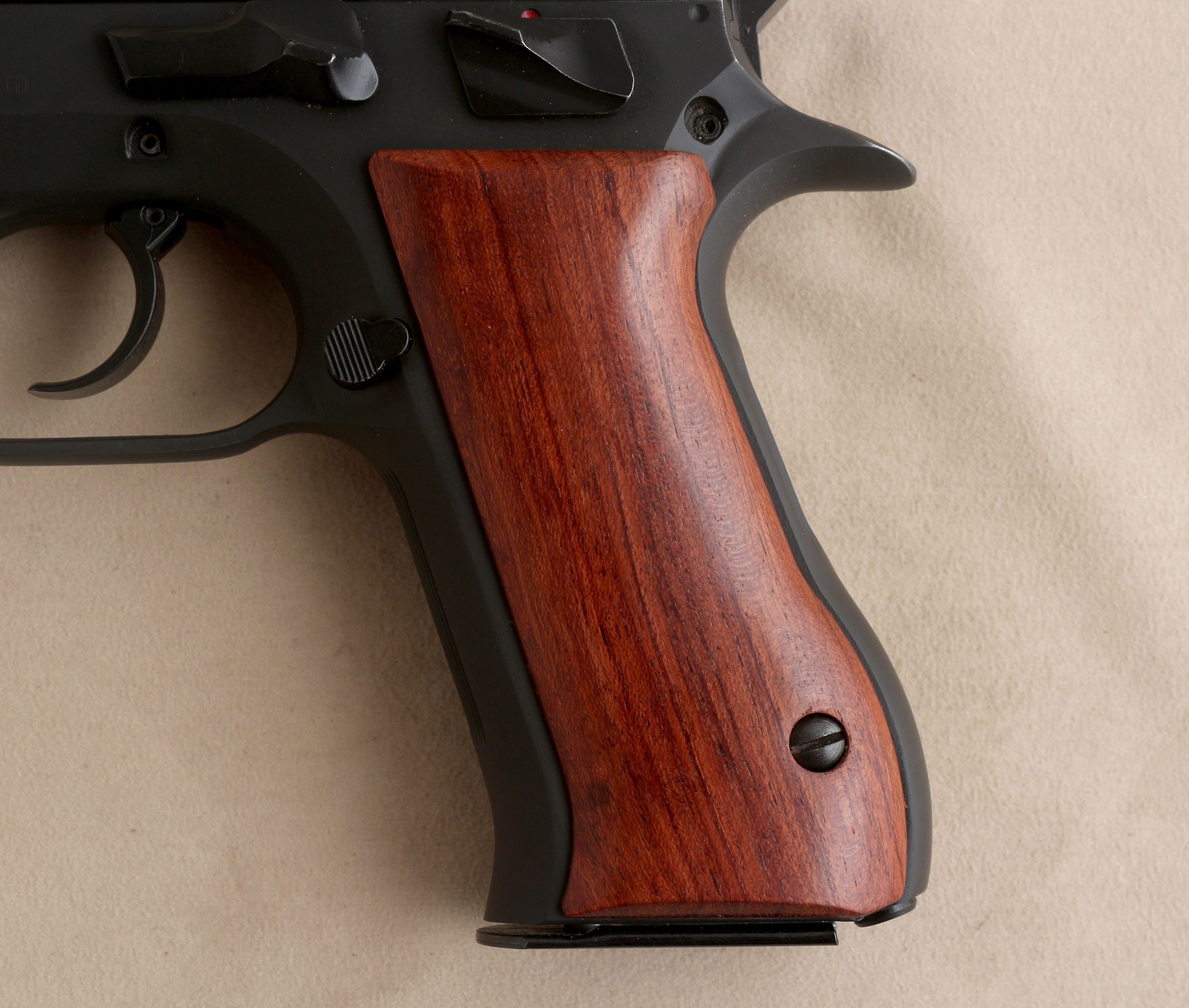 Jericho 941FS .45 ACP Gül Ağacı